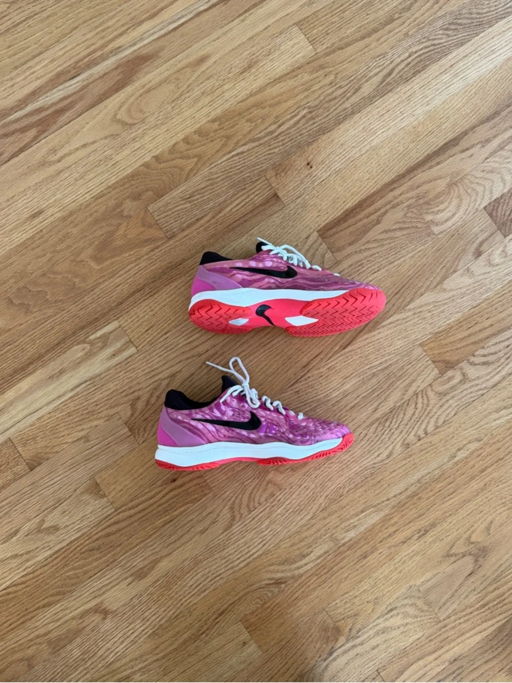 Nike Women's Zoom Cage 3 tennis shoes